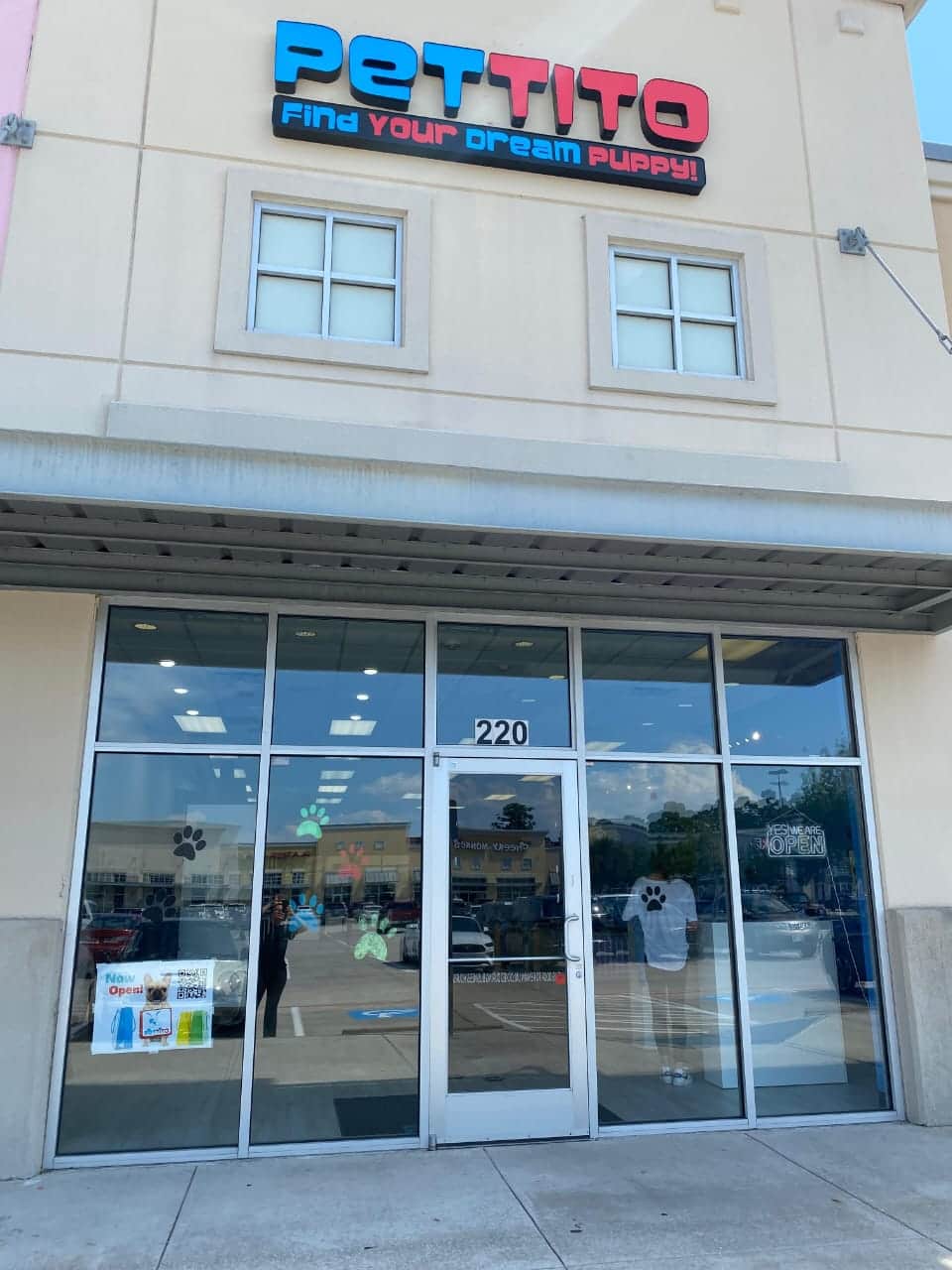 Pettito Shenandoah storefront
